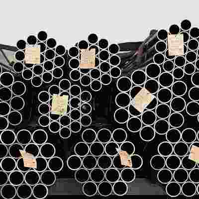 Tubo de Perfuração de Petróleo de Cromomolibdênio Grau 4130 - Tubo de Aço Sem Costura de Alta Resistência e Resistente à Corrosão para Aplicações em Poços de Petróleo e Mineração