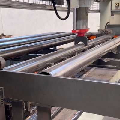 Tubo de perfuração de poços de petróleo sem costura 30CrMo com propriedades mecânicas superiores, alta resistência à tração e resistência à corrosão